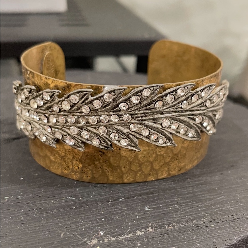 Miss Ellie Nyc Bracelet Brass Rhinestone Leaf Pattern Size 6.75 Cuff Vintage